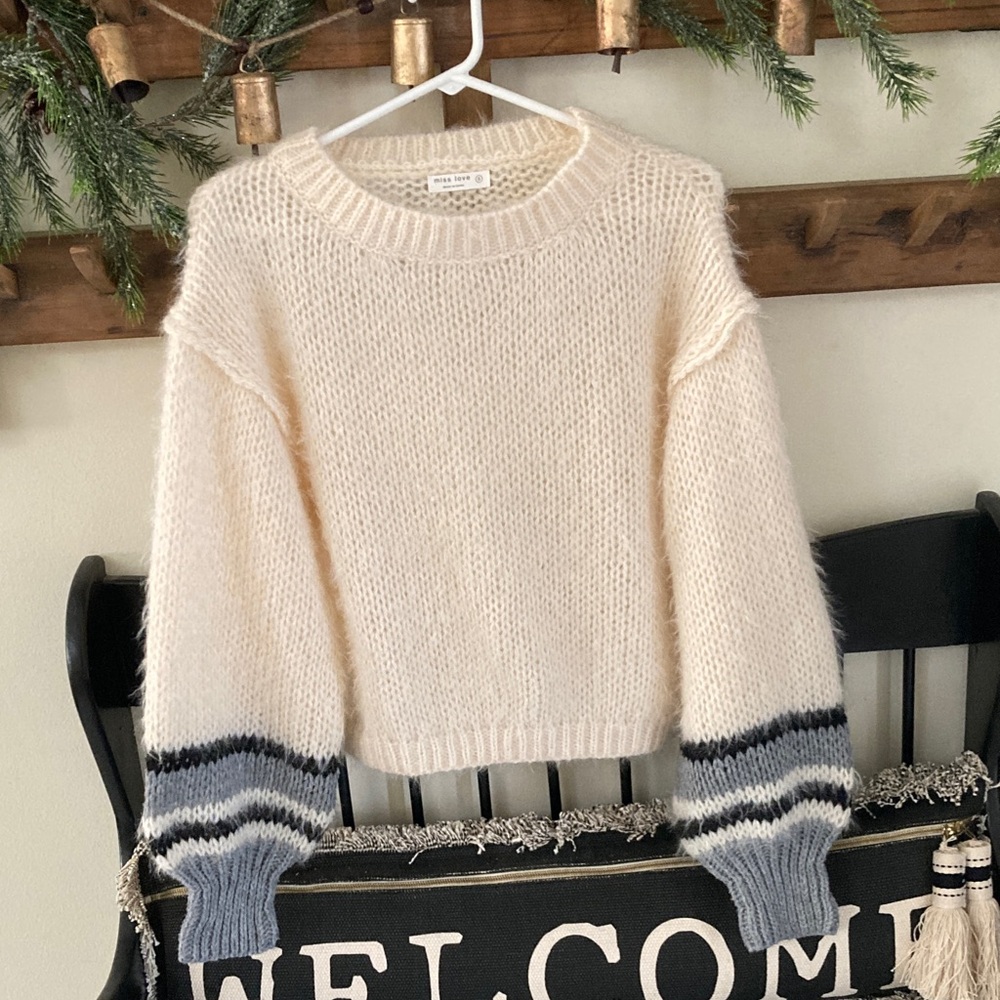 Blank NYC Cream Sweater with Gray and Black Striped Sleeves